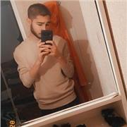 Etudiant en troisième année d'Anthropologie, propose des cours particuliers de Philosophie dans la joie et la bonne humeur. Disponible et à l'écoute j'essaierai d'être présent dès que vous en sentirez le besoin même en dehors des heures de cours